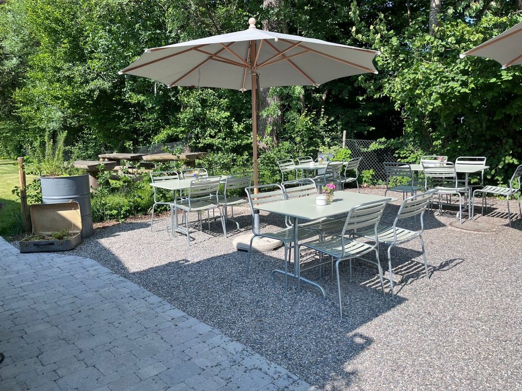 MAZUVO Gartenmöbel