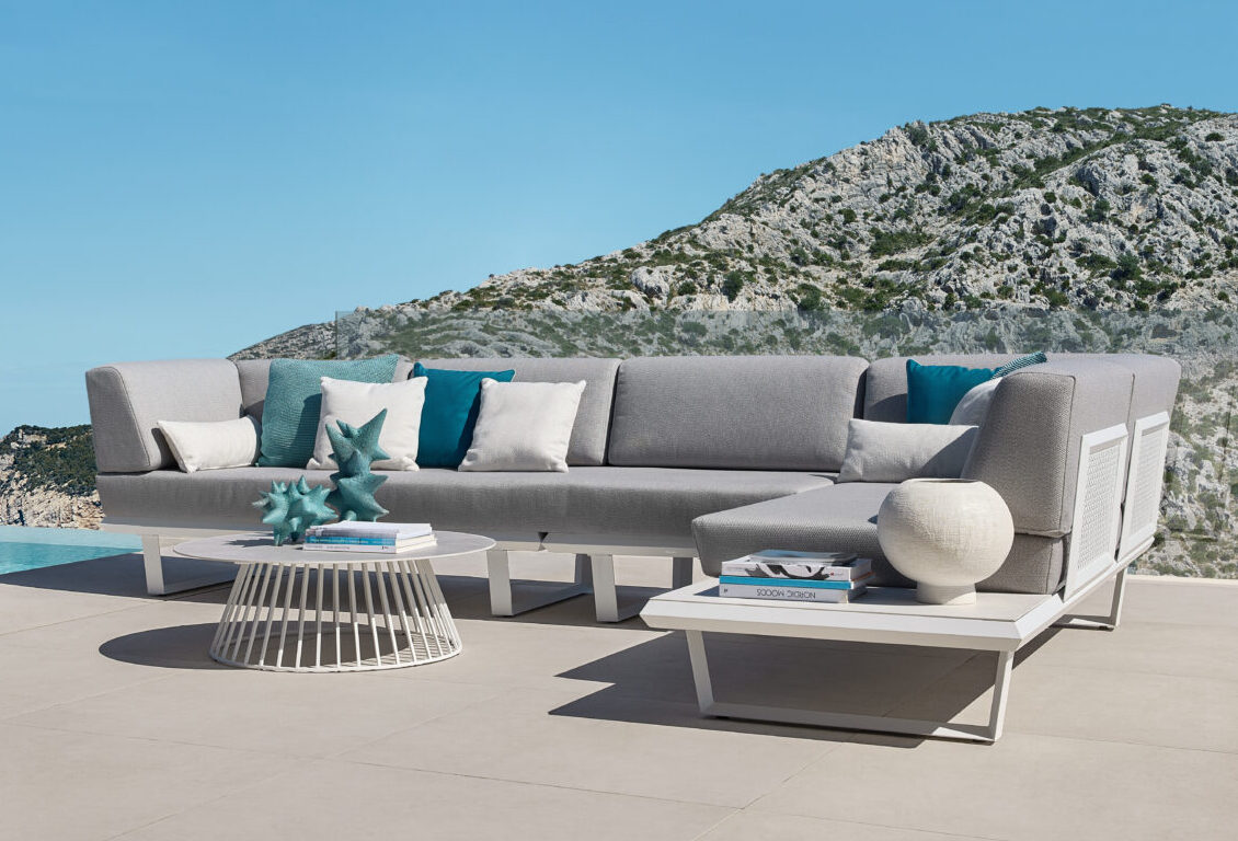 Boom Lounge white by solpuri