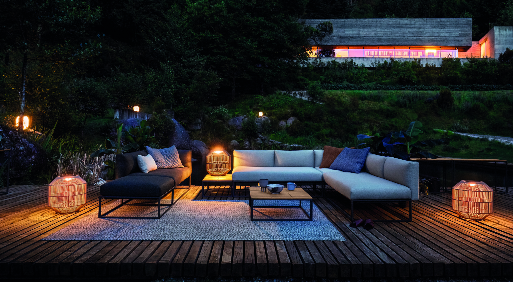 Maya Lounge by Gloster